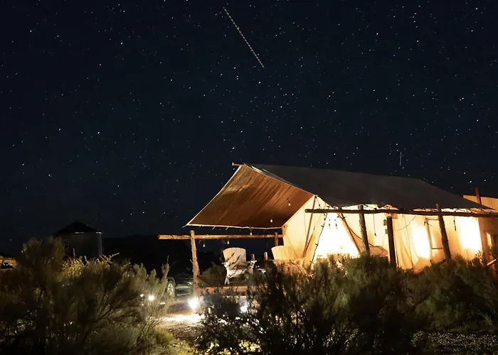 Luxury tent Glamp Tent B W Zion & Bryce Outdoor Shower & Wifi 4*