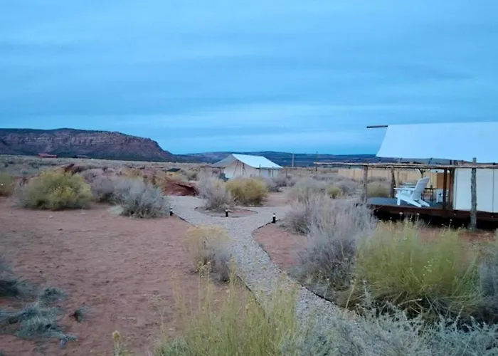 Luxury tent Glamp Tent B W Zion & Bryce Outdoor Shower & Wifi 4*