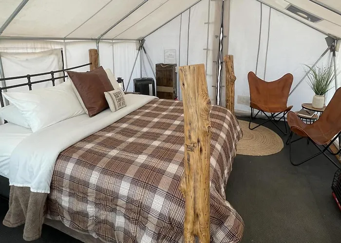 Glamp Tent B W Zion & Bryce Outdoor Shower & Wifi 4*